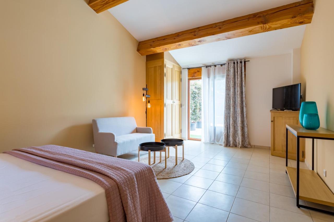 Sur Les Hauteurs Du Luberon-Chez Lisett Bed and Breakfast Caseneuve Eksteriør billede
