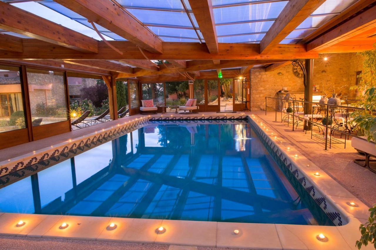 Sur Les Hauteurs Du Luberon-Chez Lisett Bed and Breakfast Caseneuve Eksteriør billede